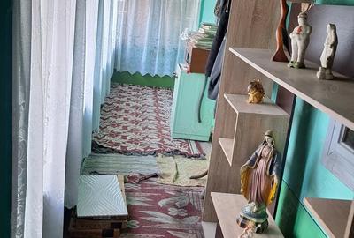 Casă cu 5 camere cu Teren 1638 Mp în Tufești