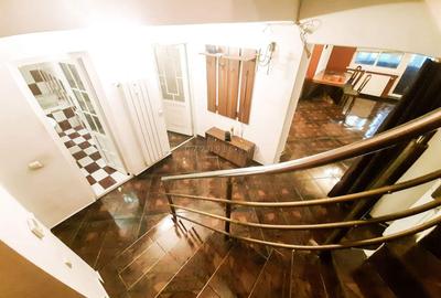 Apartament cu 4 camere decomandat în Unirii