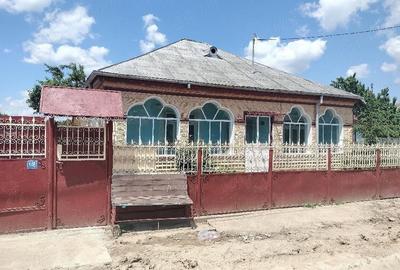 Casă cu 3 camere cu Teren 750 Mp în Gropeni - 1