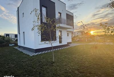 Casă cu 4 camere în Săbăreni - 9