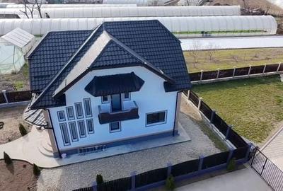 Casă cu 4 camere cu Teren 191 Mp în Vărăști - 4