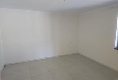 Casă cu 4 camere cu Teren 650 Mp în Spitalul Județean - 2