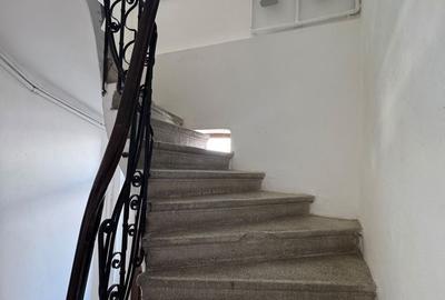 Apartament cu 4 camere în Eminescu