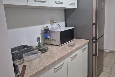 Apartament decomandat în Doamna Ghica