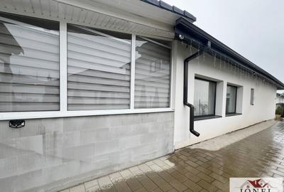 Casă individuală cu 3 camere cu Canalizare în Est - 8