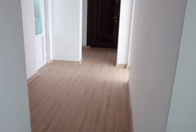 Apartament cu 3 camere decomandat în Central - 3