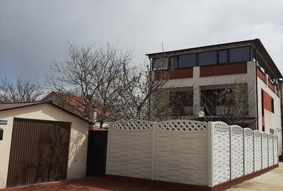 Casă cu 7 camere cu Teren 800 Mp în Dragomirești-Vale - 1