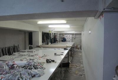 Spațiu comercial, de 600 mp, în Central - 3