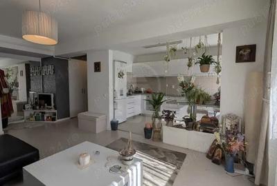 Apartament cu 2 camere semidecomandat în Florești