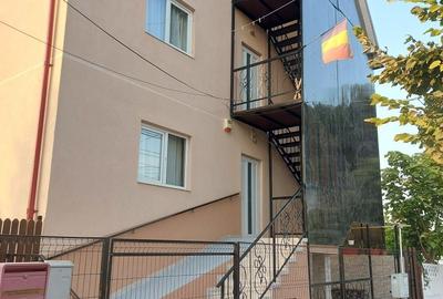 Apartament cu 3 camere decomandat în Cumpăna - 2