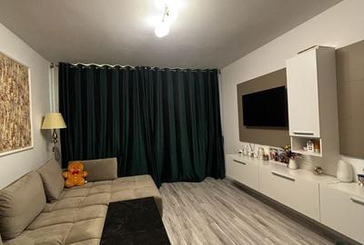 Apartament cu 2 camere decomandat în Cornișa - 1
