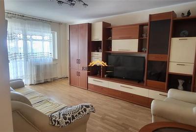Apartament cu 4 camere decomandat în Central - 1
