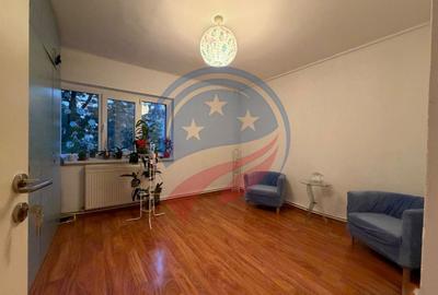 Apartament cu 3 camere decomandat în Brazda lui Novac