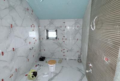 Casă cu 5 camere cu Teren 500 Mp în Central