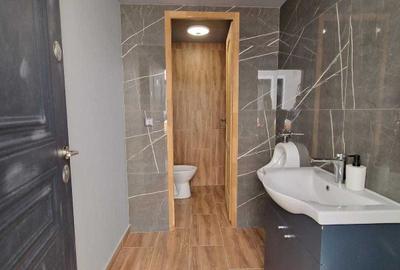 Spațiu comercial, de 135 mp, în Central - 1