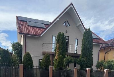 Casă cu 4 camere cu Teren 380 Mp în Central - 2