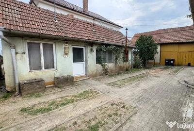 Casă cu 4 camere cu Teren 788 Mp în Bărăbanț