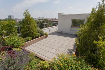Apartament cu 3 camere decomandat, mobilat în P-ța Victoriei - 31