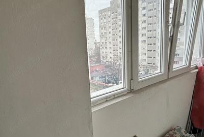 Garsonieră decomandată, mobilată în Exterior Vest