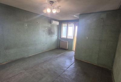Garsonieră semidecomandată în Costin Georgian