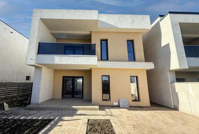 Casă individuală cu 4 camere cu Canalizare în Mamaia-Sat - 1