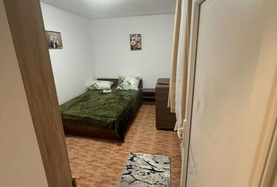 Casă cu 2 camere decomandat în Central