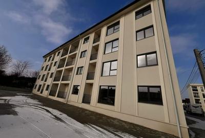 Apartament cu 2 camere semidecomandat, mobilat în Lisaura