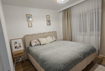 Apartament cu 4 camere decomandat în Central
