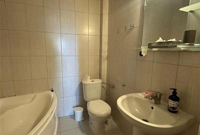 Apartament cu 2 camere decomandat în Palat - 3