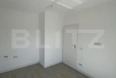 Casă cu 4 camere cu Teren 300 Mp în Central - 2