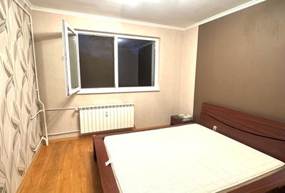 Apartament cu 4 camere semidecomandat în Militari