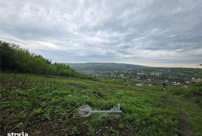 Teren de 2225 mp, în Rediu