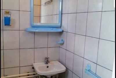 Garsonieră decomandată în Rogerius