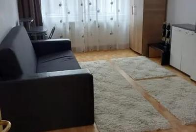 Apartament cu 2 camere decomandat în Far - 2