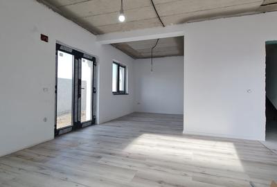 Casă individuală cu 4 camere cu Teren 270 Mp în Costi - 3