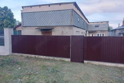 Casă cu 3 camere cu Teren 400 Mp în Vulturu