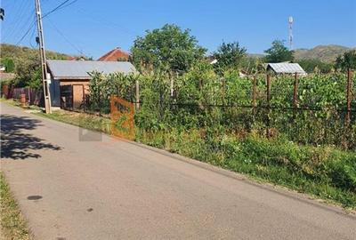 Teren intravilan de 1717 mp, în Beceni - 9