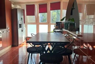 Apartament cu 4 camere decomandat în Dristor