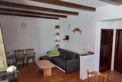 Casă cu 5 camere în Poiana - 10