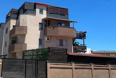 Casă cu 7 camere cu Teren 300 Mp în Nord