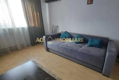 Garsonieră decomandată, mobilată în Gorjului