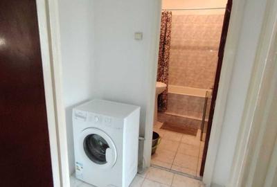 Apartament cu 2 camere semidecomandat în Gorjului