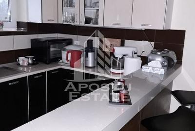 Casă individuală cu 2 camere cu Canalizare în Central - 2