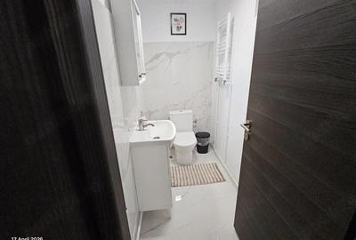Casă cu 5 camere cu Canalizare în Colibași - 1