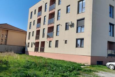Garsonieră decomandată în Primo