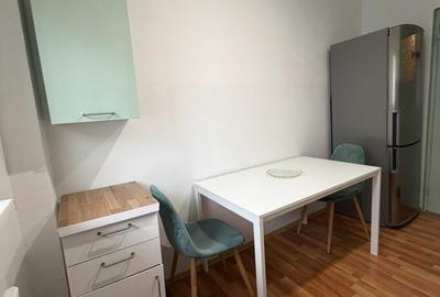 Apartament cu 2 camere decomandat în Titan