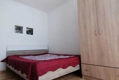 Apartament cu 2 camere semidecomandat în Trivale - 1