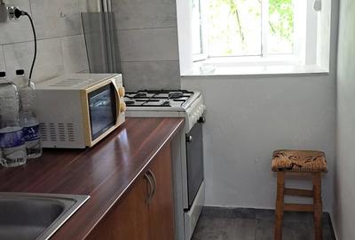 Garsonieră decomandată în Central