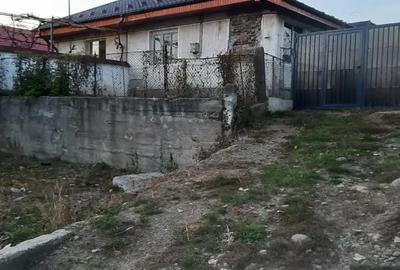 Casă cu 4 camere în Onești - 9