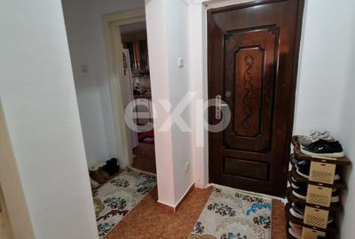 Apartament cu 2 camere decomandat, mobilat în Micro 6 - 4